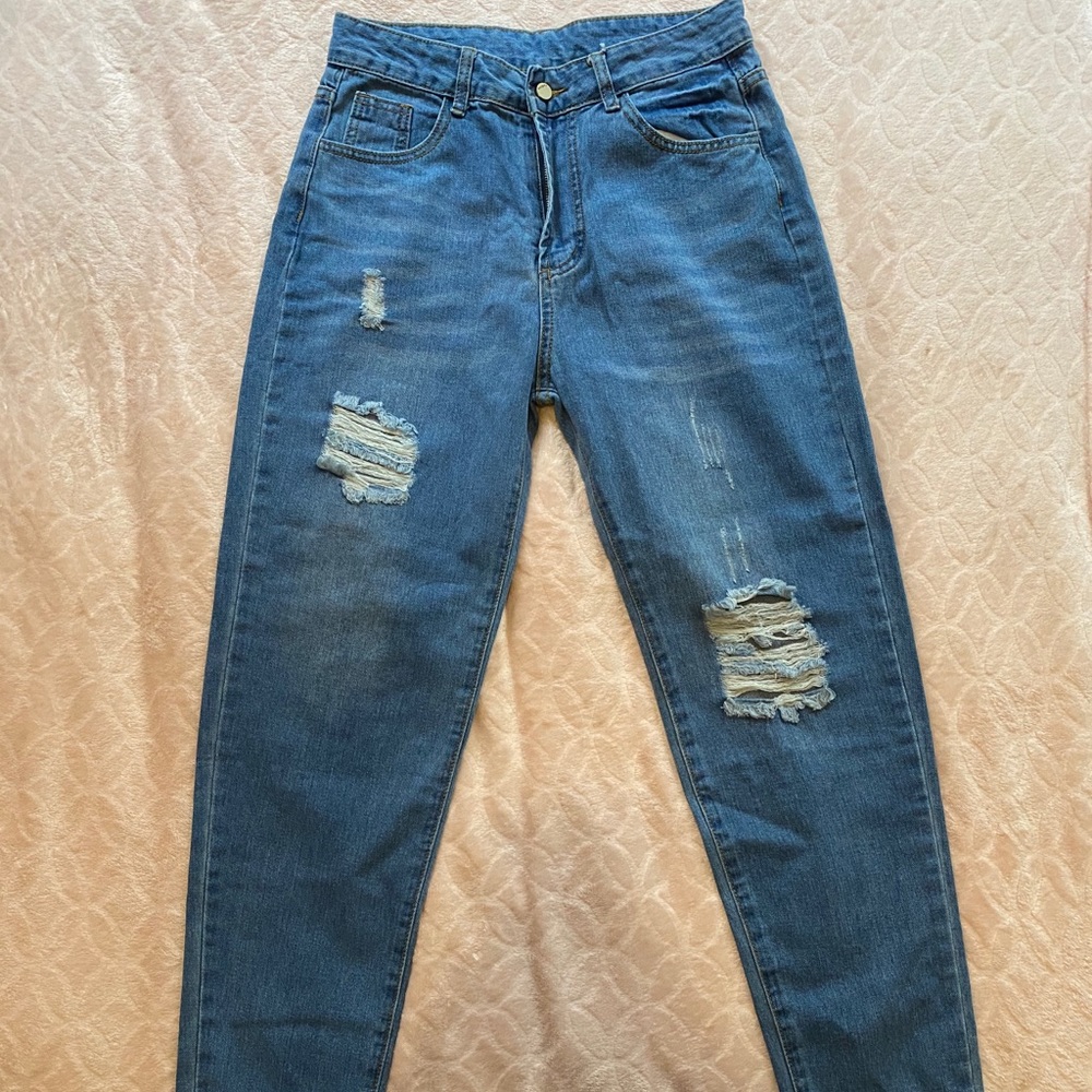 Mom Jeans (Amazon)